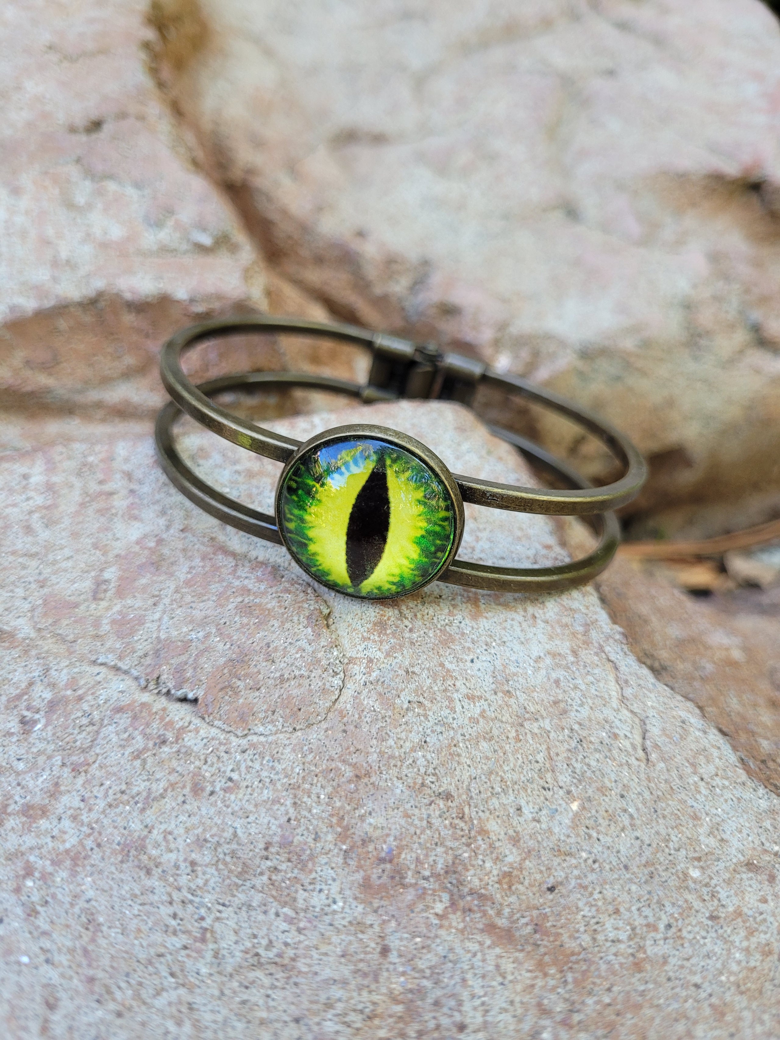 Dragon eye bracelet online